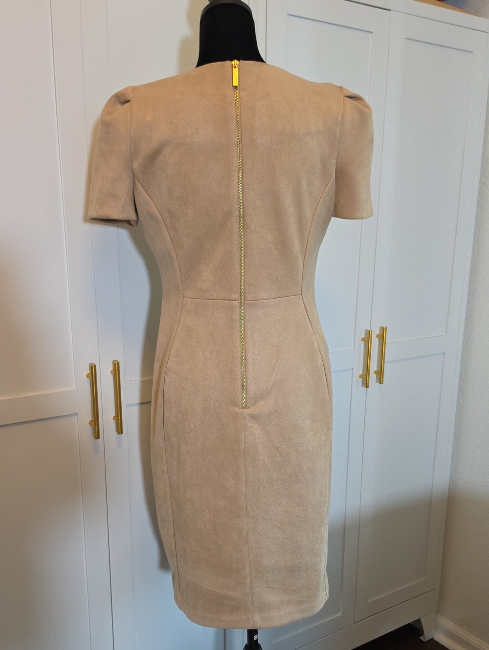 Calvin Klein Camel Tan Faux Suede Puff Short Sleeve Sheath Dress Size 10 - Picture 6 of 13